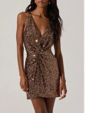 SHOW-STOPPING GLAM | ASTR the Label Sequin Twist Front Mini - Black Gold Medium